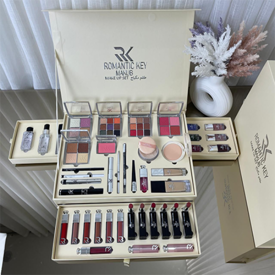 صورة بوكس مكياج متكامل رومانتك